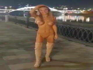 Desnuda caminar en la ciudad en noche, gratis xnnx mobile porno vídeo | xhamster
