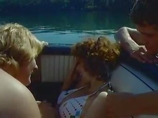 Júlia 1974: amerikai & nagy cicik porn� videó c2